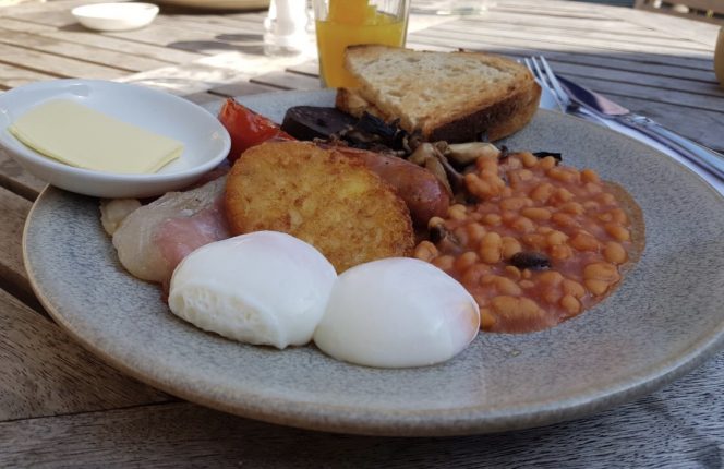 spread-eagle-breakfast